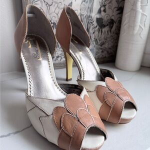 Poetic License Leather Peep-Toe Heels in Beige & Tan 8.5